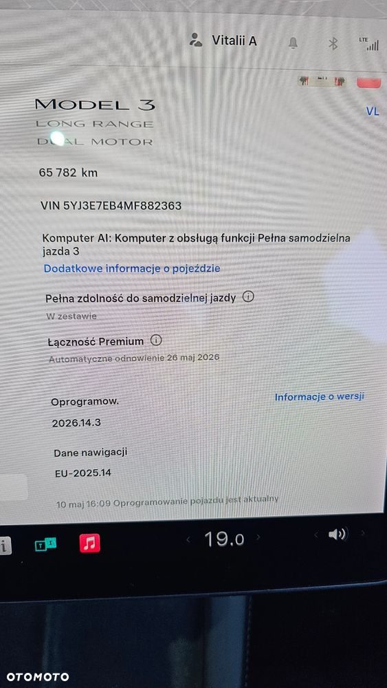 Tesla Model 3 - 10