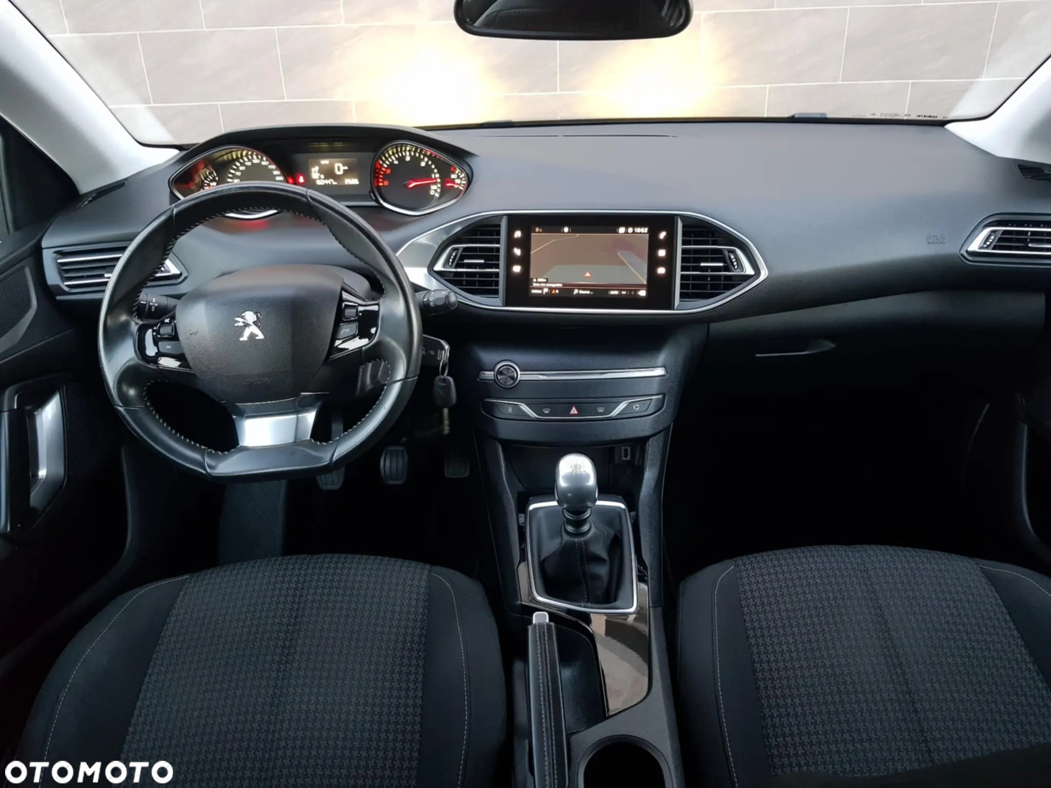 Peugeot 308 - 25