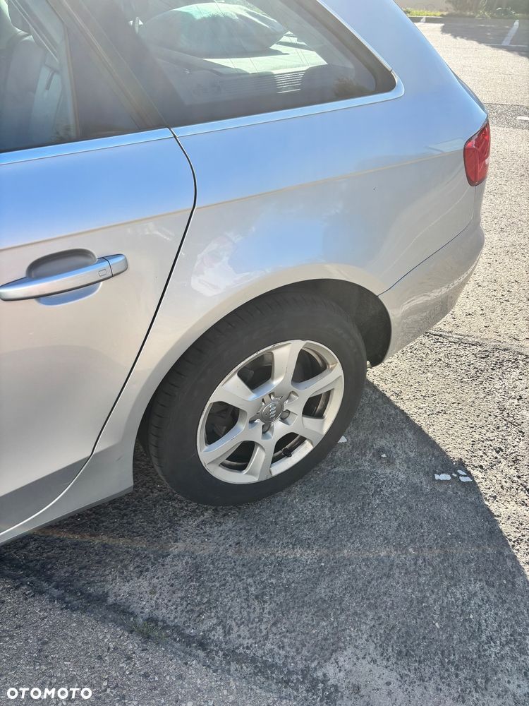Audi A4 Avant 2.0 TDI - 13