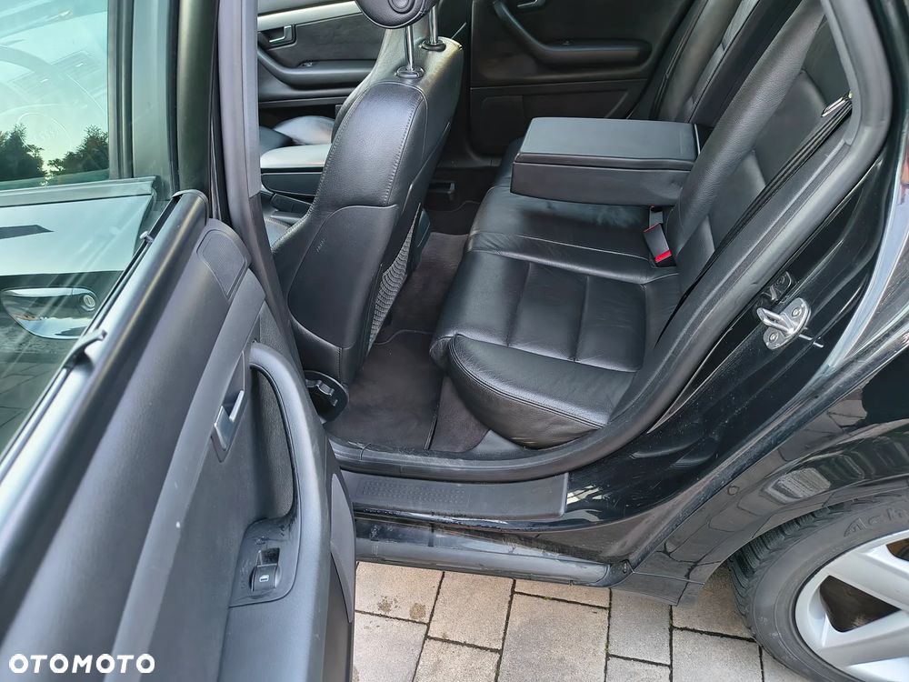 Audi A4 Avant 3 - 28