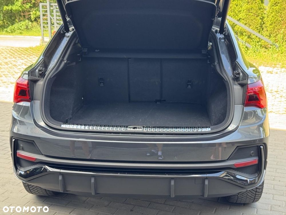 Audi Q3 Sportback - 6
