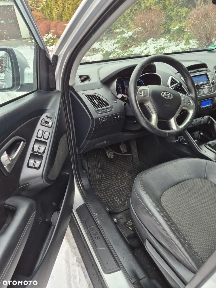 Hyundai ix35 blue 1.6 2WD Finale Silver - 5