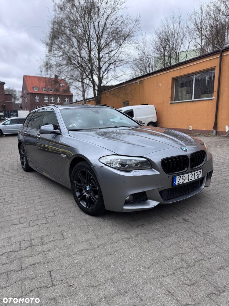 BMW Seria 5 525d Sport-Aut - 2