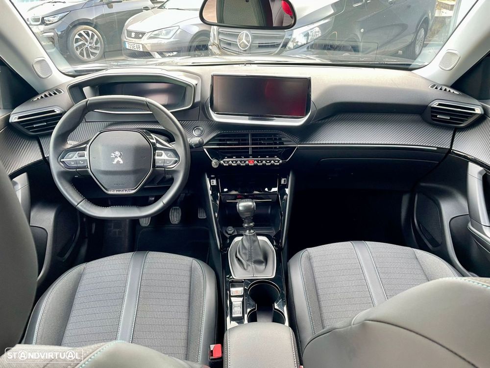 Peugeot 2008 1.2 PureTech Allure Pack - 8