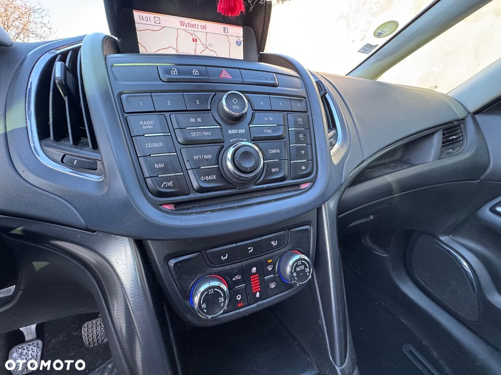 Opel Zafira - 16
