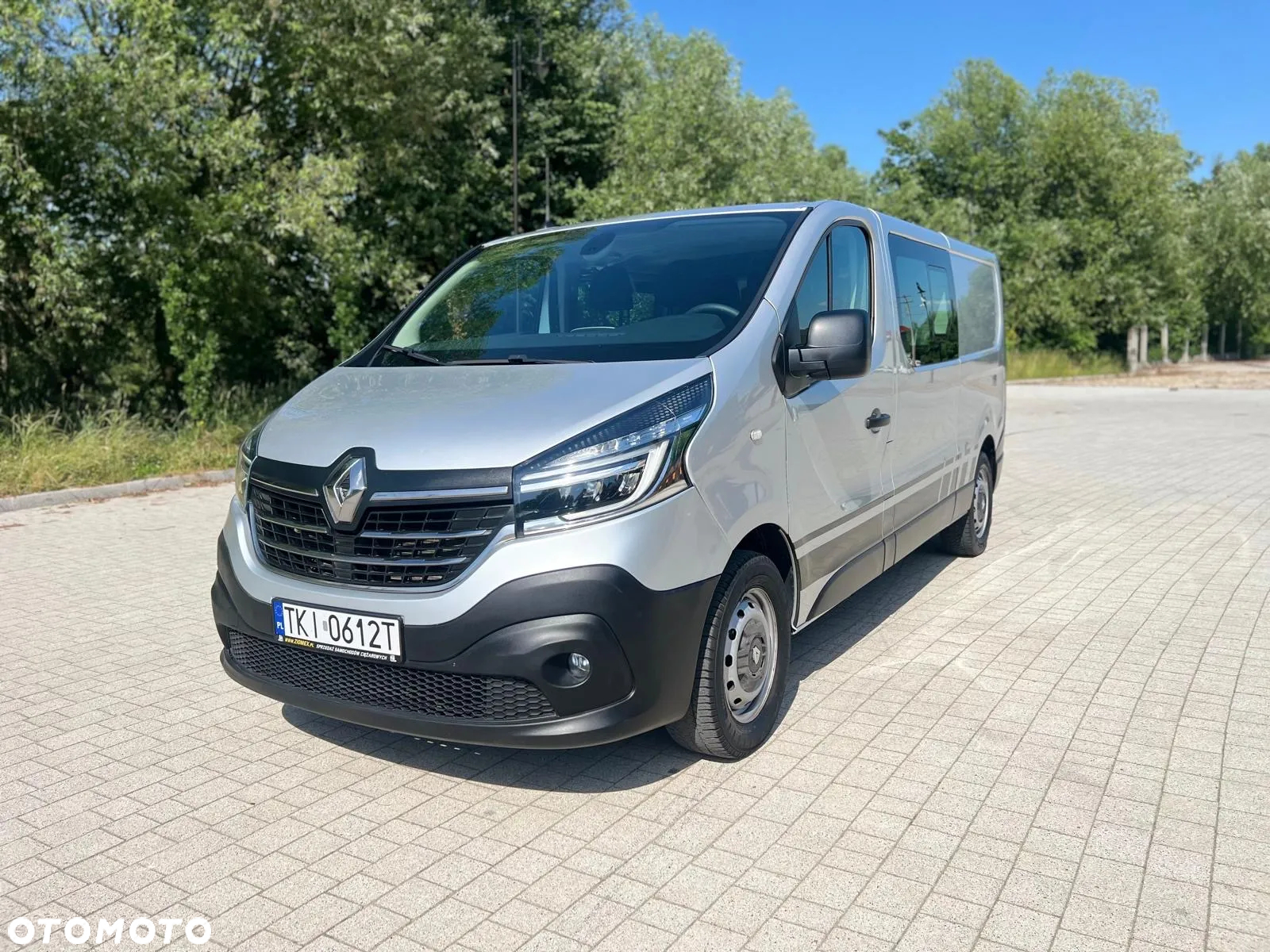 Renault Trafic L2H1 / 2.0 DCI / Brygadówka / 6 osób / - 6
