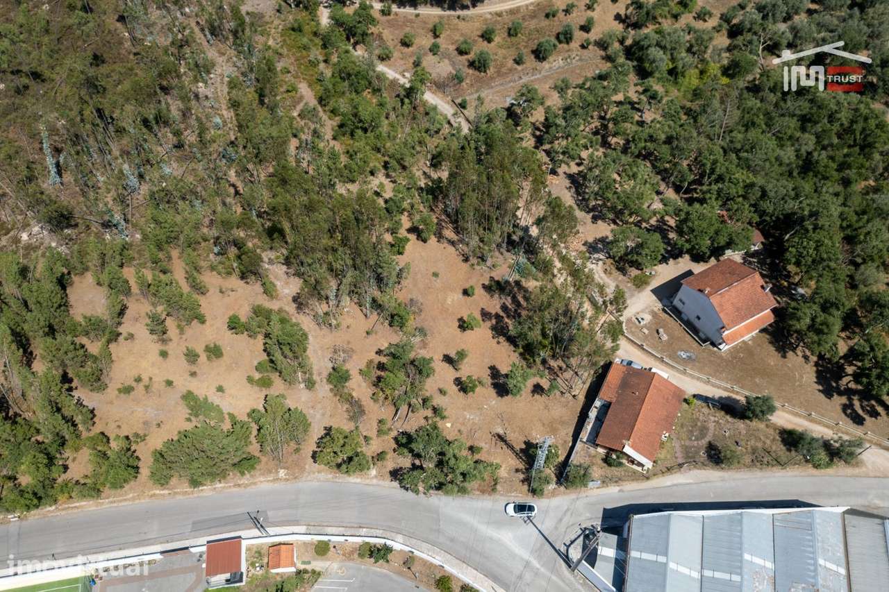 TERRENO COM 1814 m² EM OURÉM - Grande imagem: 2/15