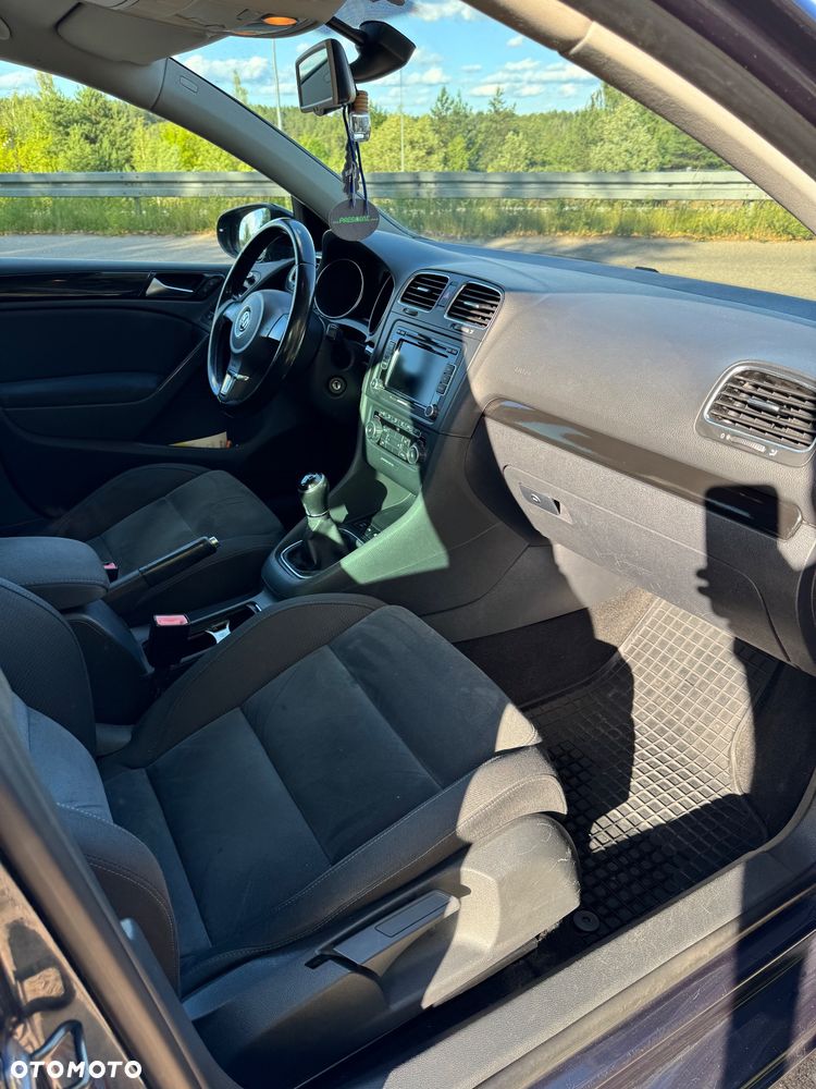 Volkswagen Golf 2.0 TDI DPF Highline - 13