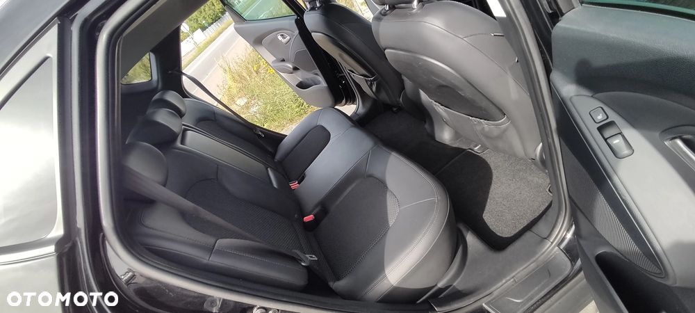 Hyundai ix35 1.6 2WD Style - 24