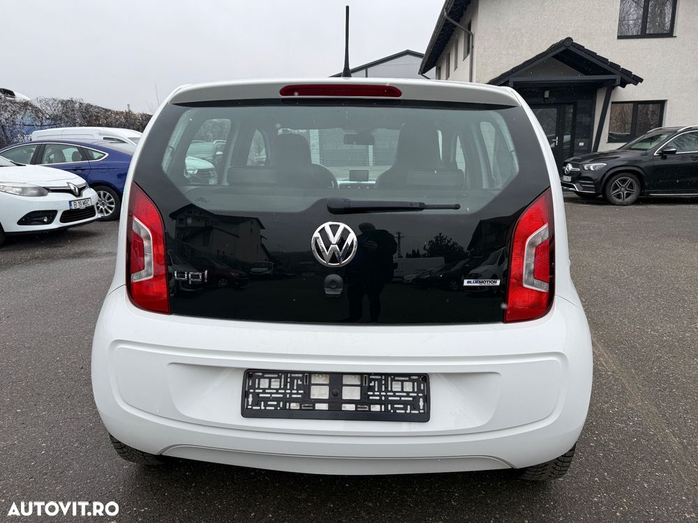 Volkswagen up! BlueMotion Technology club - 4