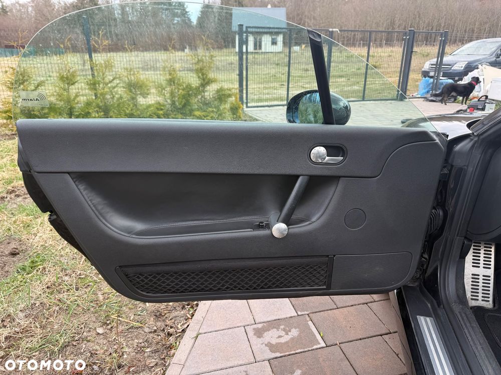 Audi TT Roadster 1.8T - 16