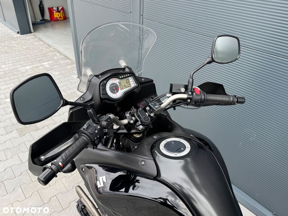 Suzuki V-STROM - 23