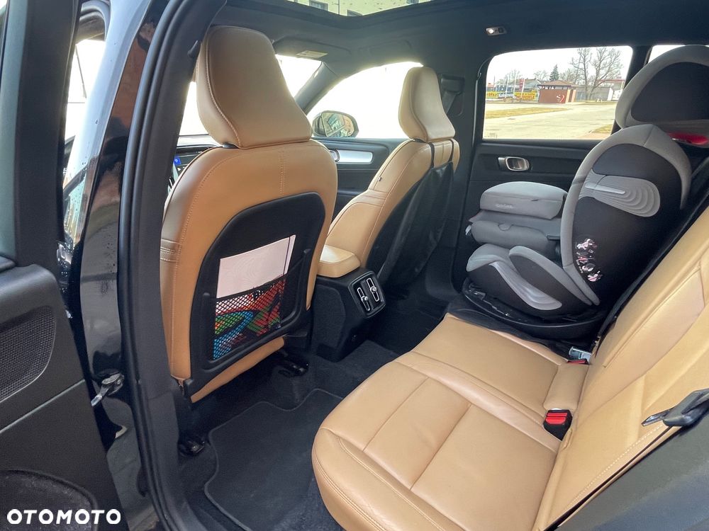 Volvo XC 40 T5 AWD Momentum - 28