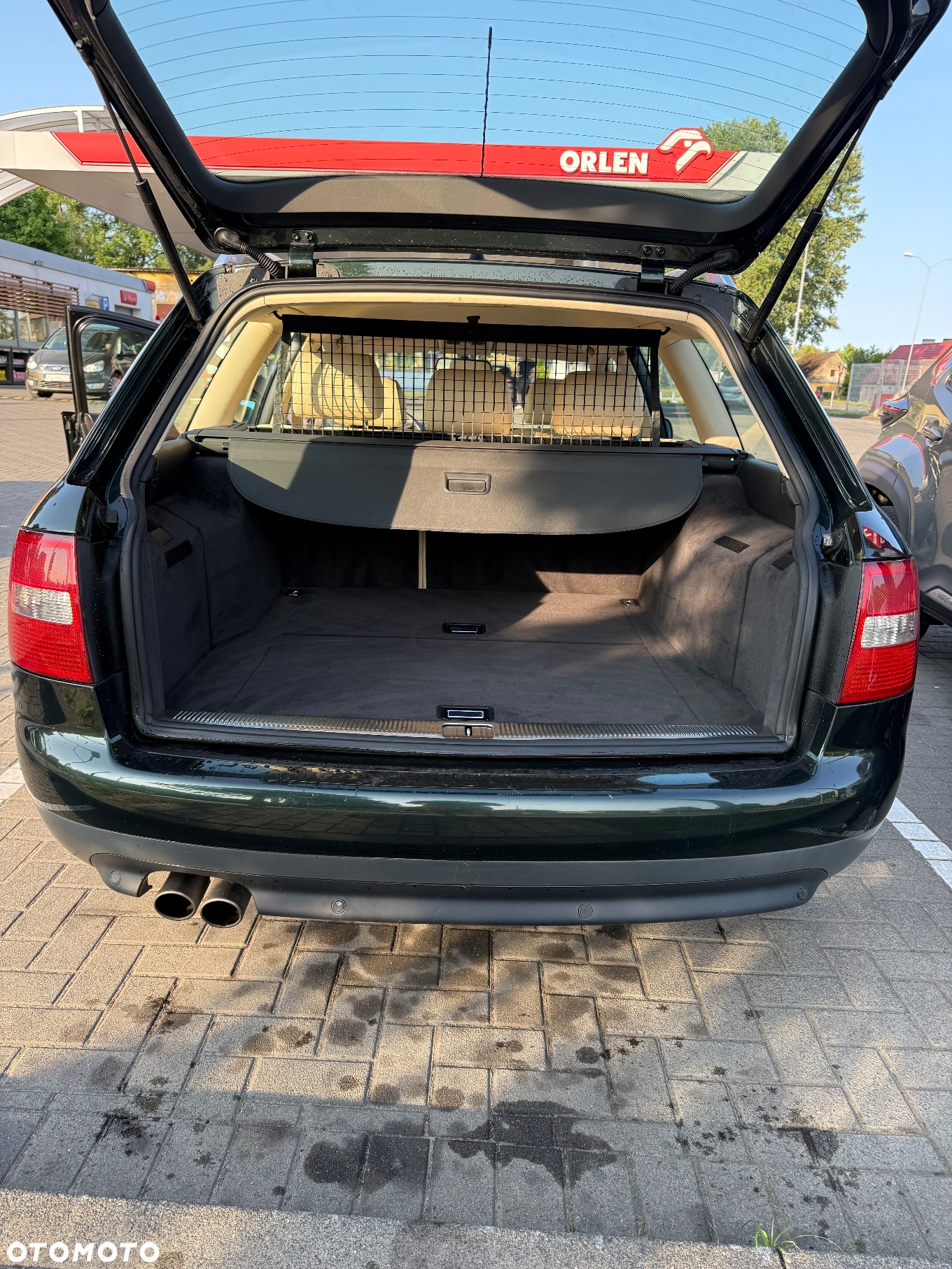 Audi A6 Avant 2.4 - 16