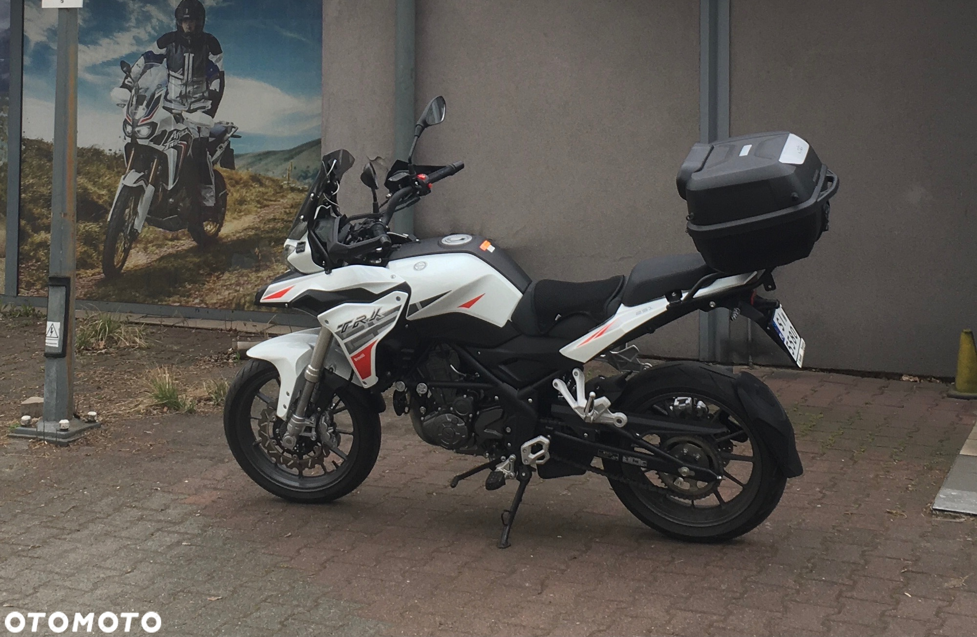 Benelli TRK 251 - 7