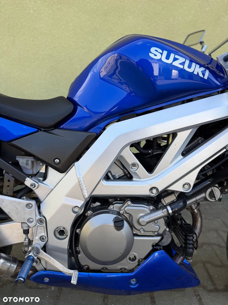 Suzuki SV - 8
