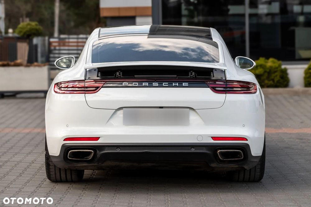 Porsche Panamera Standard - 5