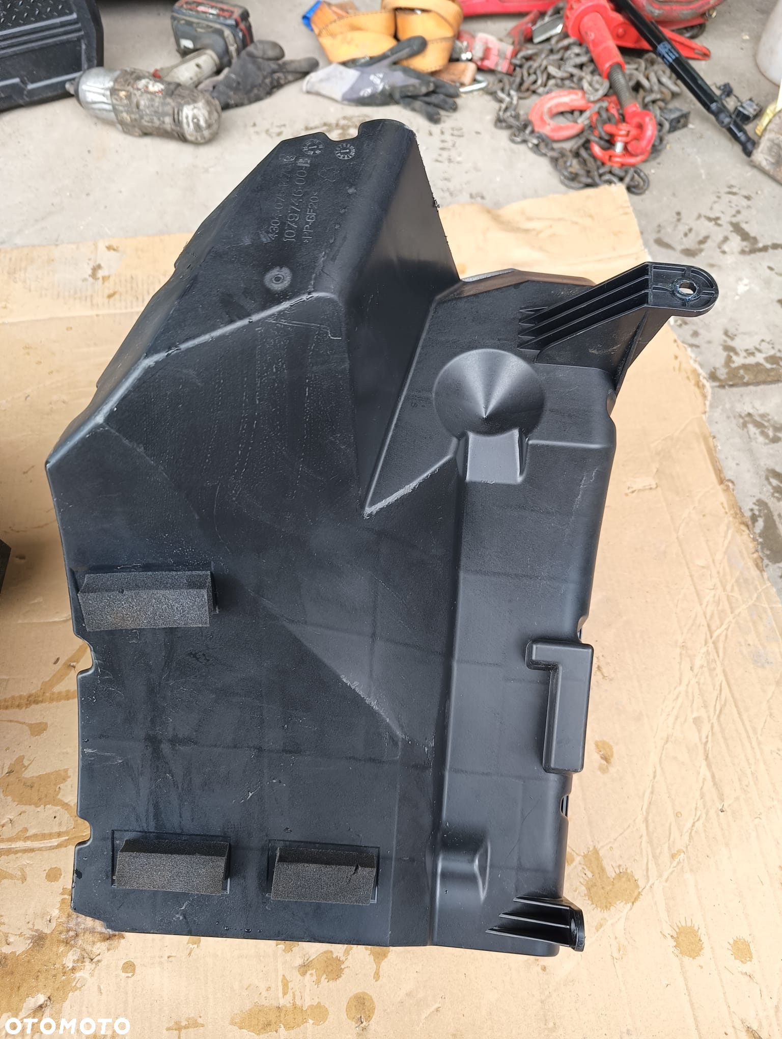 GŁOŚNIK SUBWOOFER TESLA MODEL 3 1079746-00-B. - 4