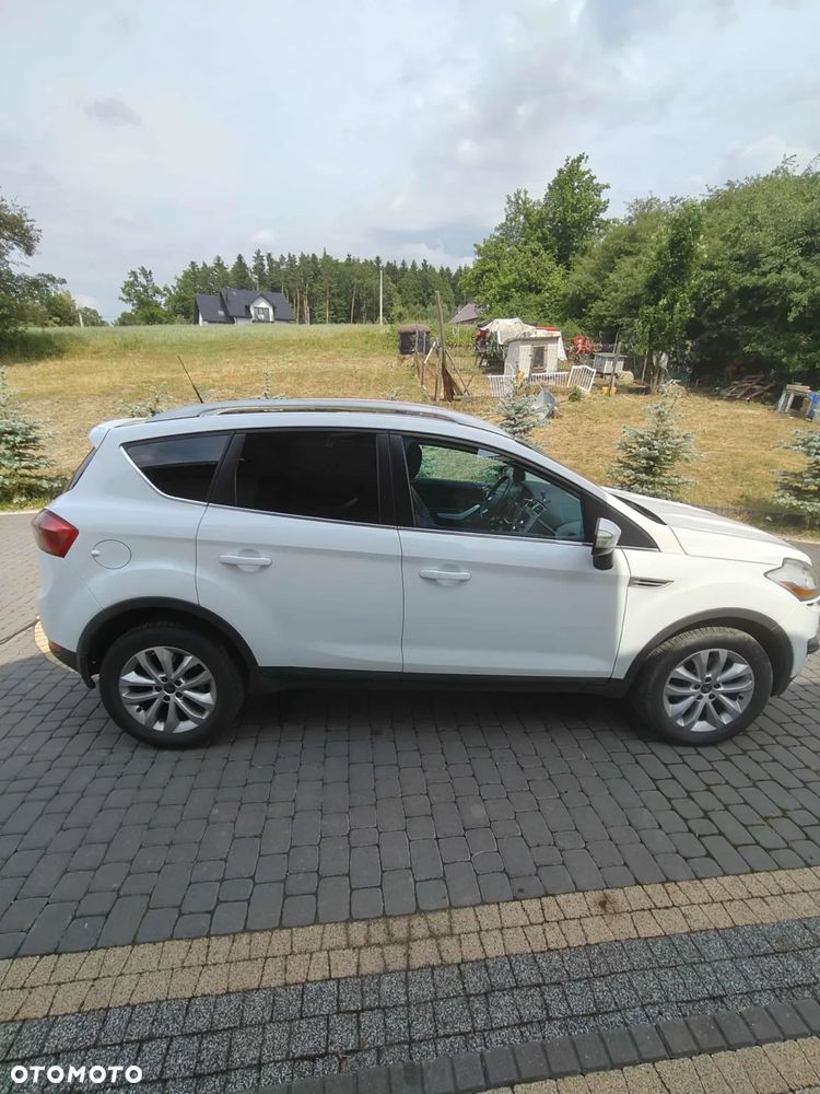 Ford Kuga 2.0 TDCi Titanium - 8