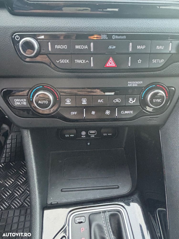 Kia Niro - 17