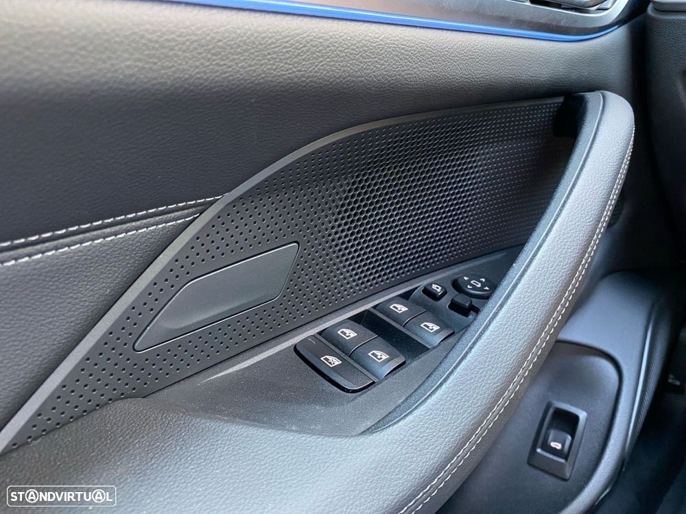 BMW i4 eDrive40 Pack Desportivo M - 17