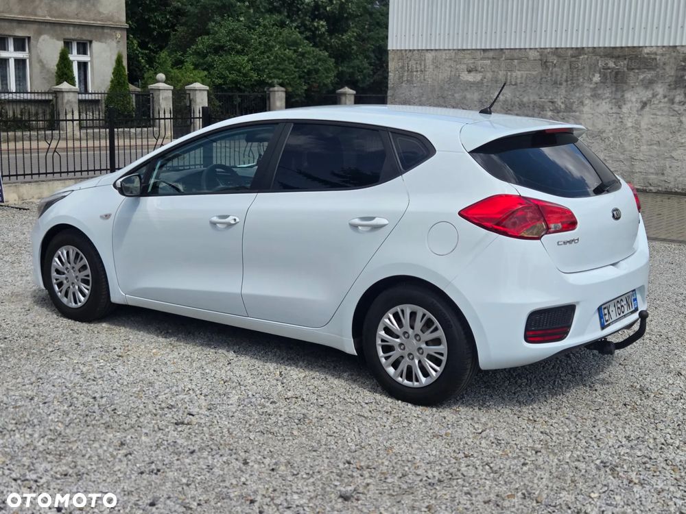 Kia Ceed 2016 photo 3