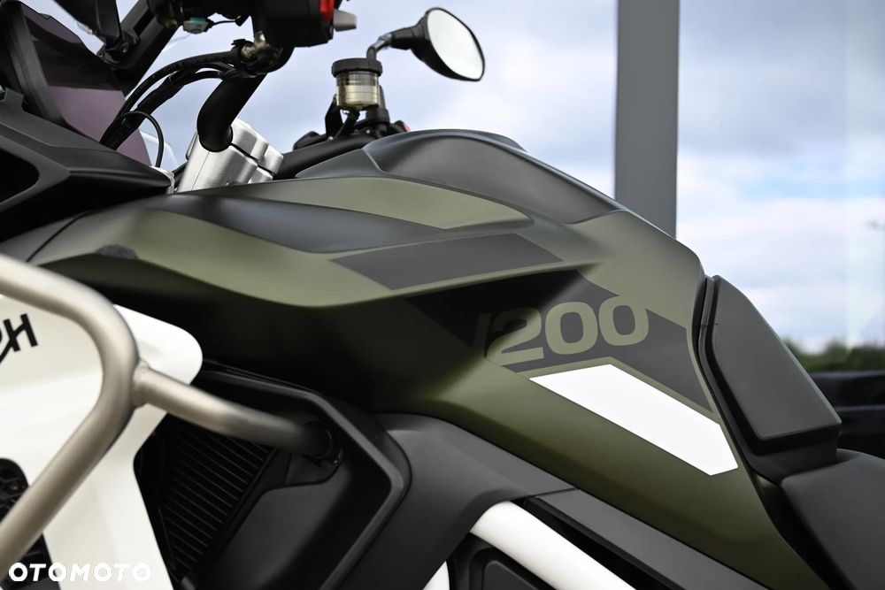Triumph Tiger - 35
