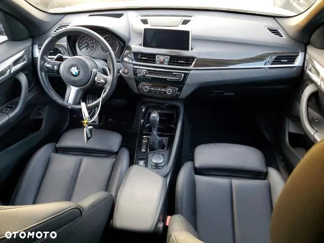 BMW X1 xDrive25i Sport Line - 8