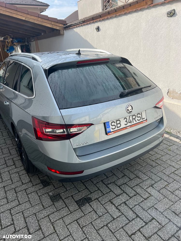 Skoda Superb 2.0 TDI DSG 4X4 Style - 37