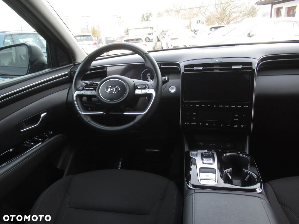 Hyundai Tucson 1.6 T-GDi HEV Executive 2WD - 13