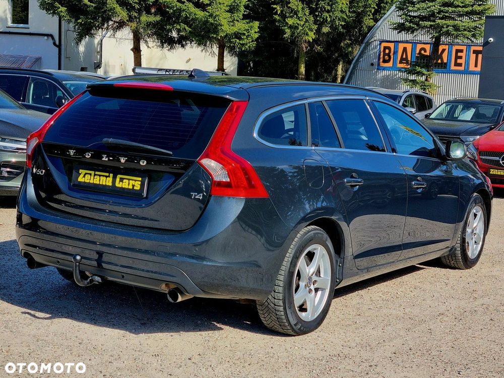 Volvo V60 T4 Geartronic Momentum - 7