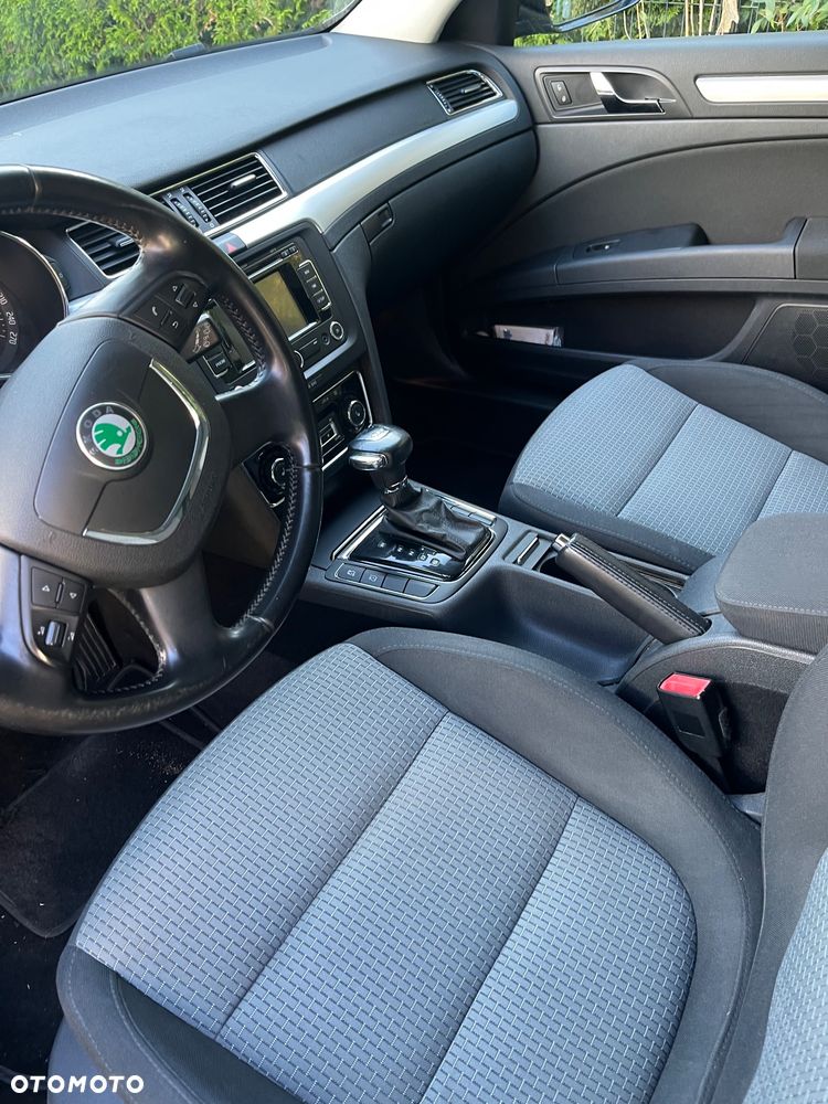 Skoda Superb 2.0 TDI Comfort DSG - 12