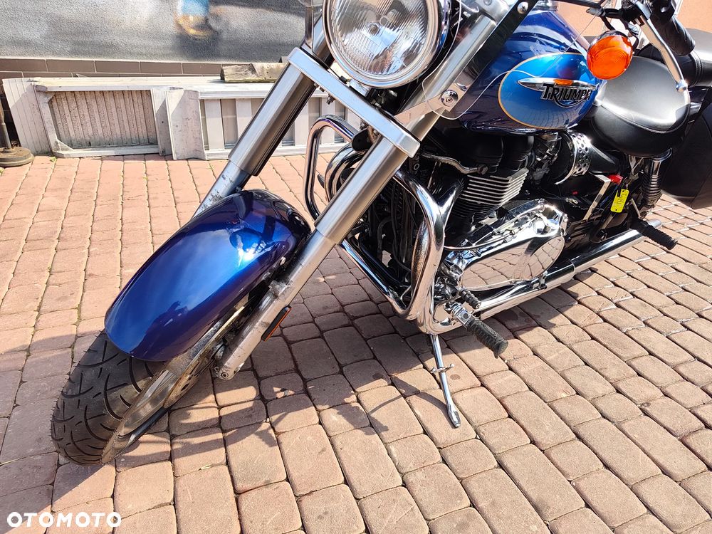 Triumph America - 24