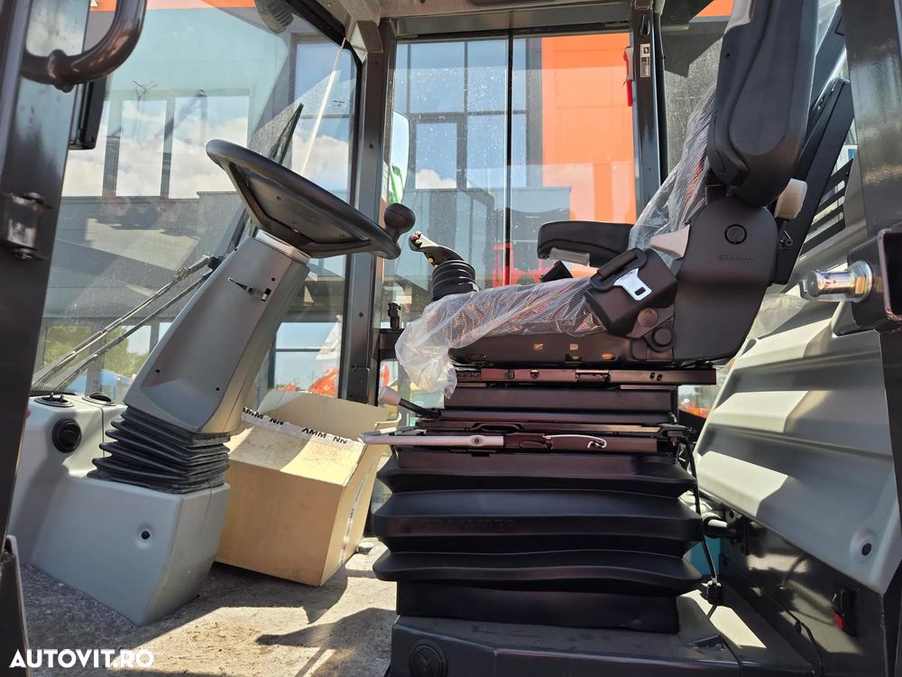 Ammann ARS110, 14,7tone, 25ore-NEFOLOSIT, latime rola 2,1m, motor Deutz 135CP, Declaratie CE, produs in GERMANIA, garantie 1 an, Aer cond, Antifurt, lung 5,9m, FULL OPTION, posibilitate leasing 4 ani, PROMOTIE 84.900 EUR+Tva - 28