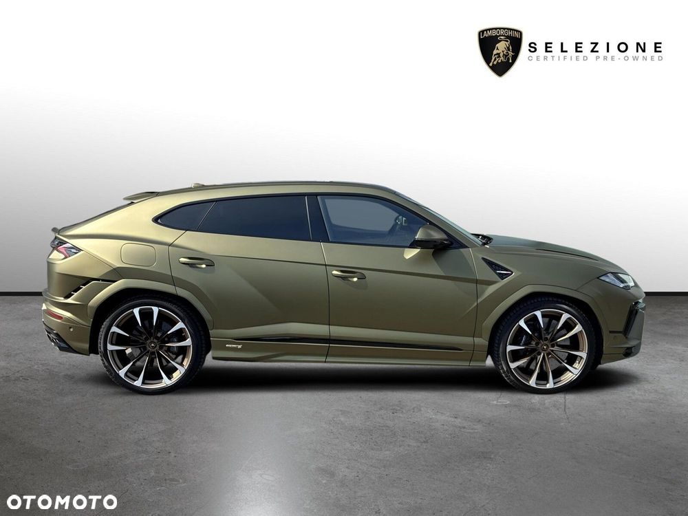 Lamborghini Urus - 3