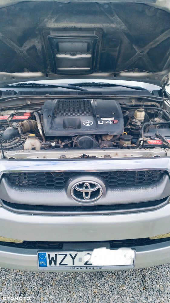 Toyota Hilux - 6