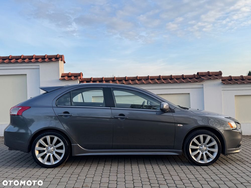 Mitsubishi Lancer - 11