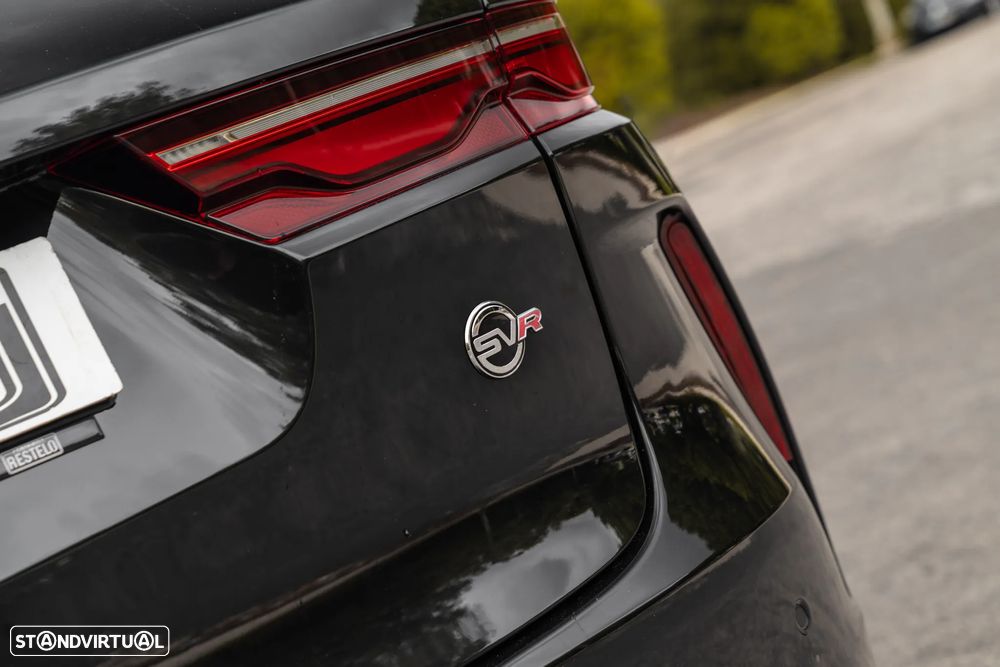 Jaguar F-Pace 5.0 V8 AWD SVR - 12