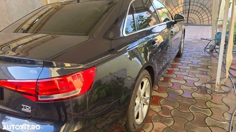 Audi A4 2.0 TDI ultra S tronic - 10