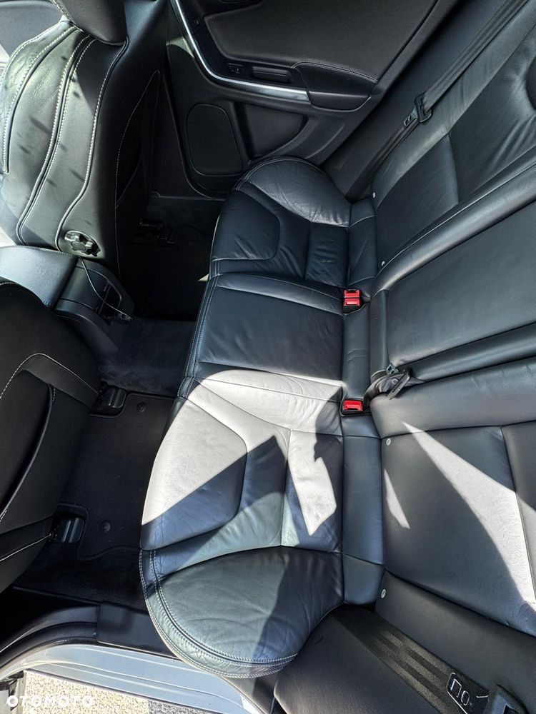 Volvo S60 2.5 T5 - 19