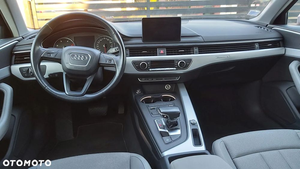 Audi A4 Avant 2.0 TDI Quattro Design S tronic - 15
