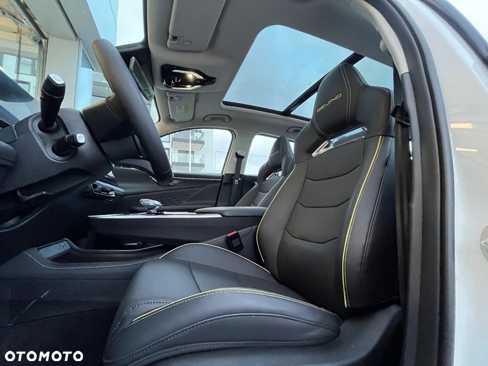 BAIC 5 1.5T Comfort DCT - 7