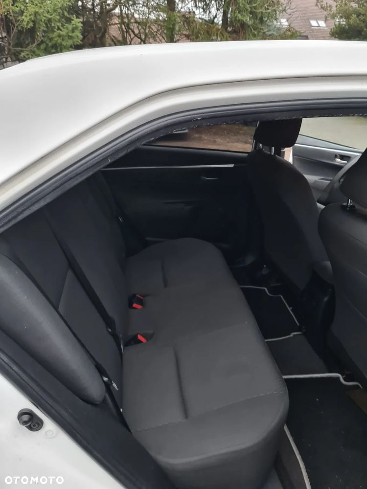 Toyota Corolla 1.6 Active - 9
