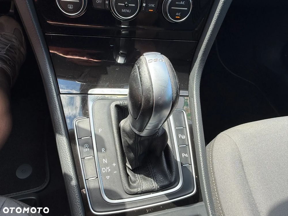 Volkswagen Golf 2.0 TDI BlueMotion Technology DSG Allstar - 24