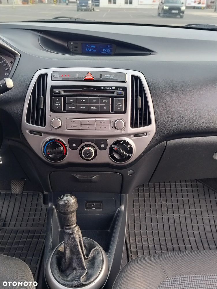 Hyundai i20 - 18