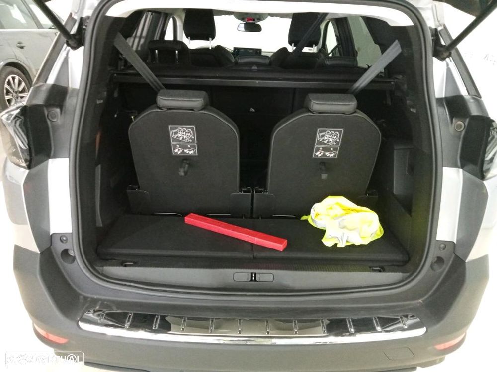 Peugeot 5008 1.5 BlueHDi Allure Pack EAT8 - 11