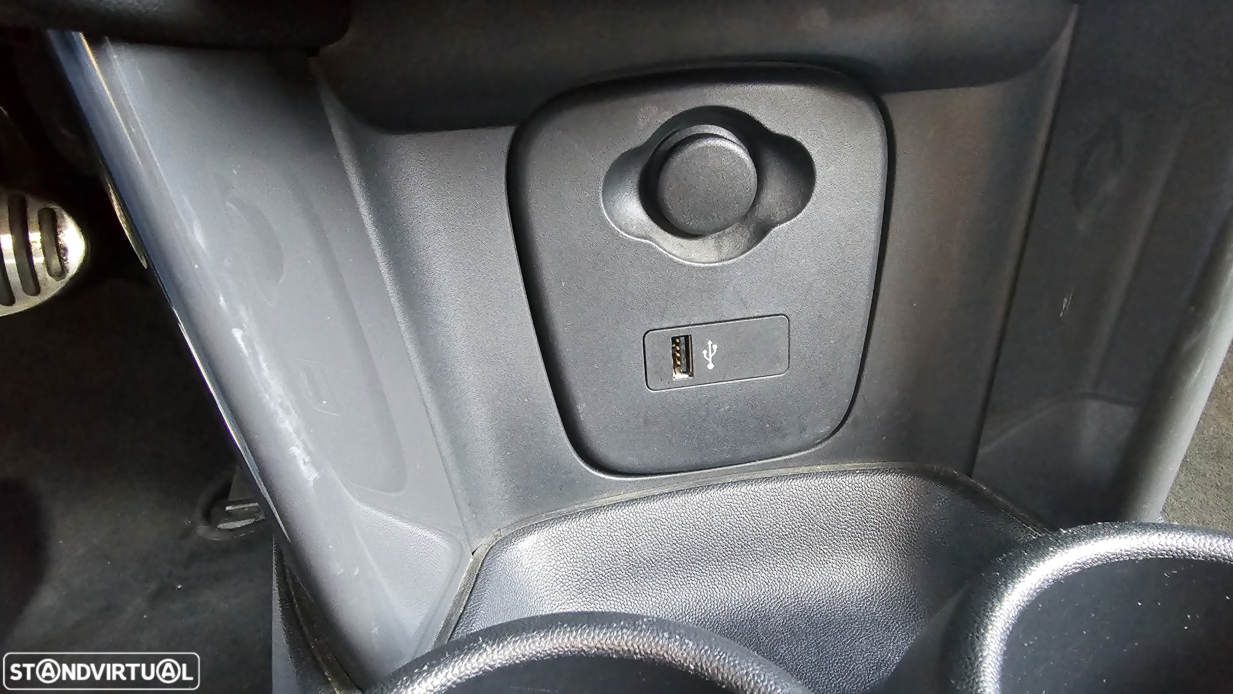 MINI 3 Portas Cooper Auto - 29
