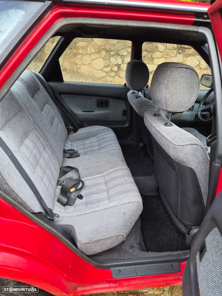 Toyota Corolla Liftback 1.3 - 5