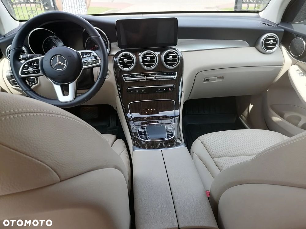Mercedes-Benz GLC 300 4-Matic - 8