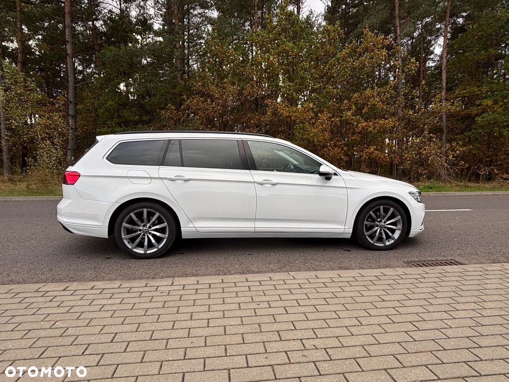 Volkswagen Passat Variant 2.0 TDI SCR DSG Business - 8